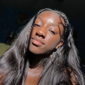 Meet your Posher, Mya